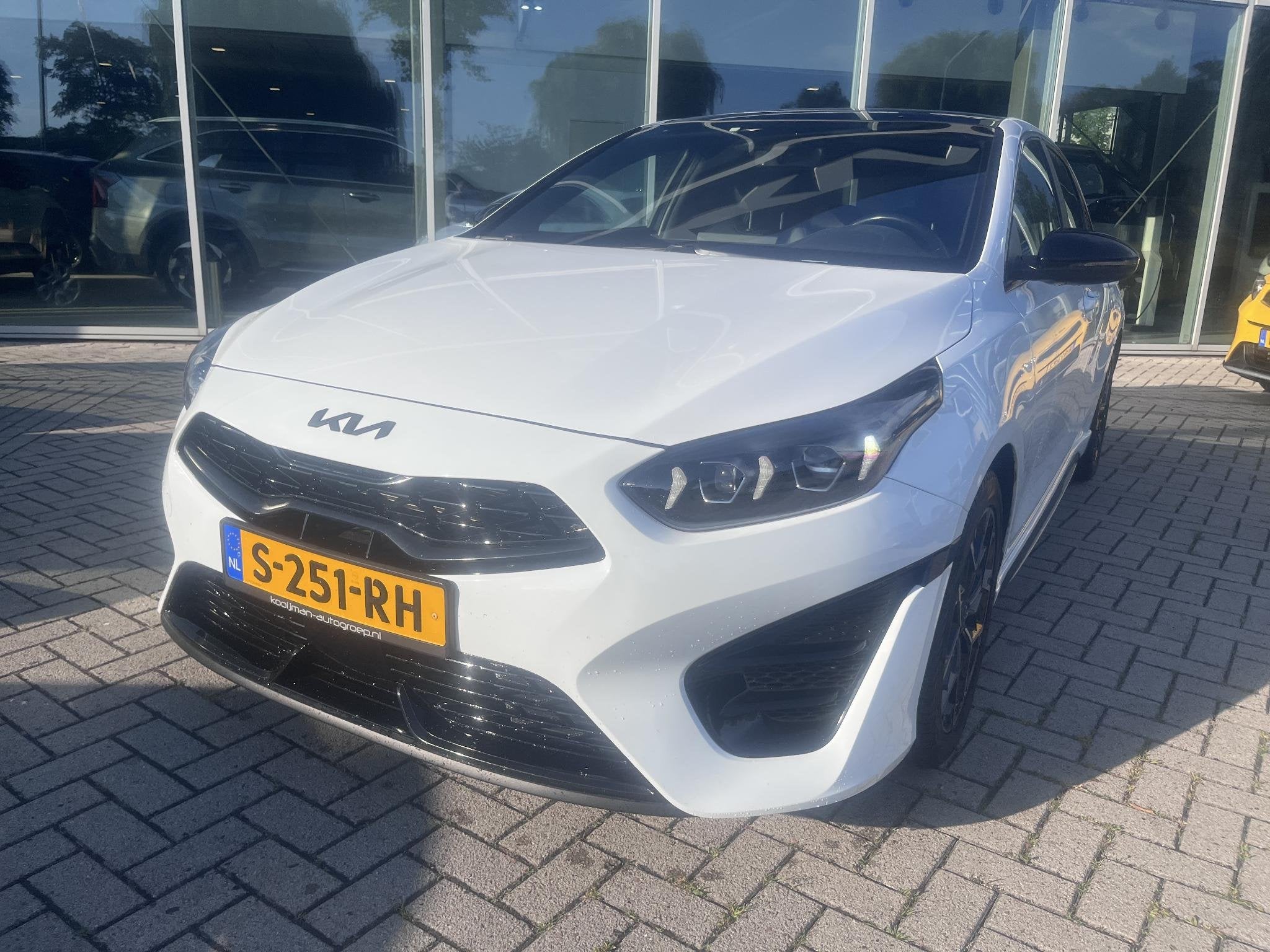 Kia Ceed 1.5 T-GDi GT-Line Trekhaak/schuifkanteldak, Auto's, Gebruikt, Euro 6, 4 cilinders, 160 pk