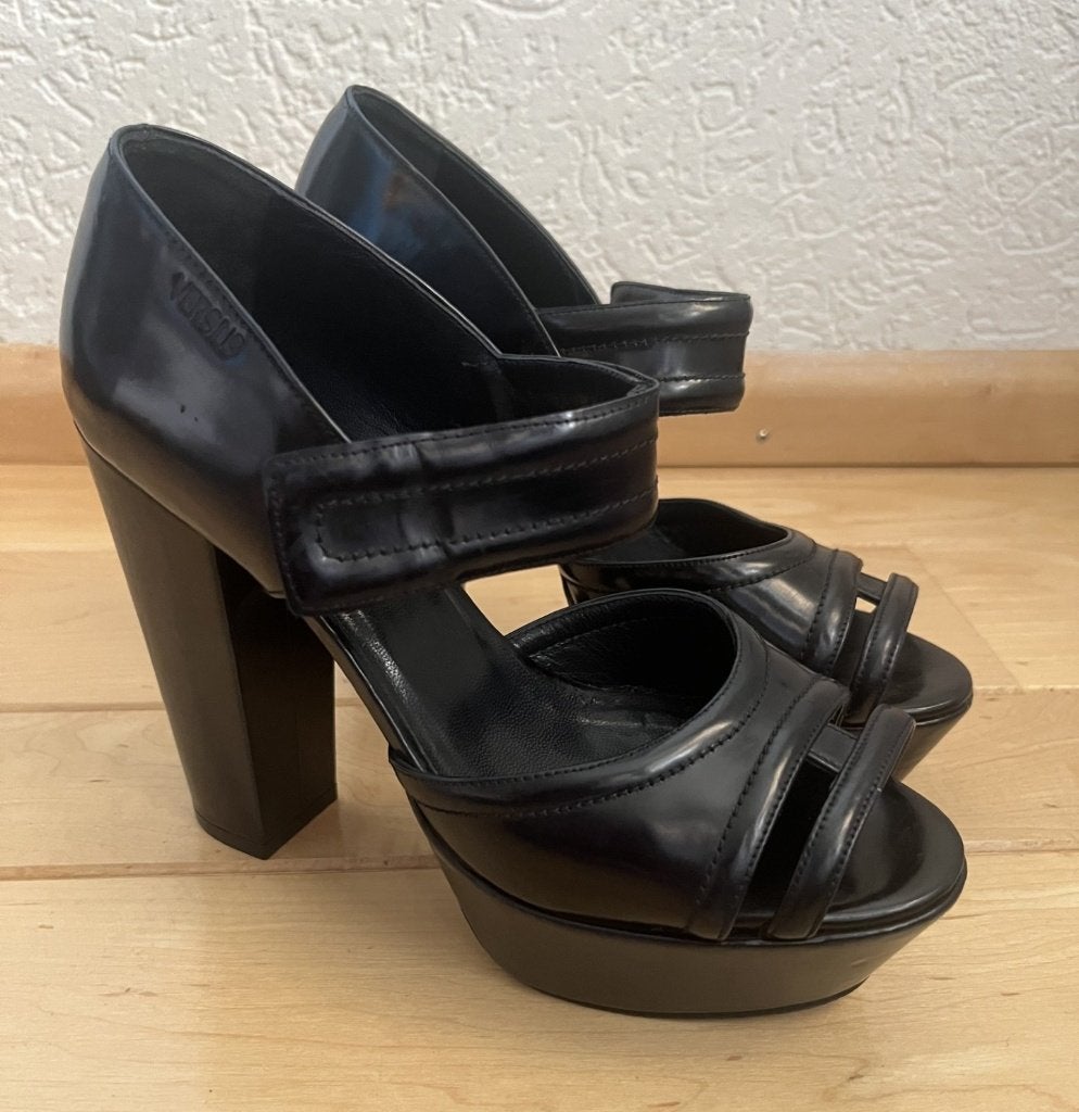 Versus Versace pumps maat 37 peeptoe plateau AUTHENTIEK, Pumps, Verzenden, Zwart, Venus Versace
