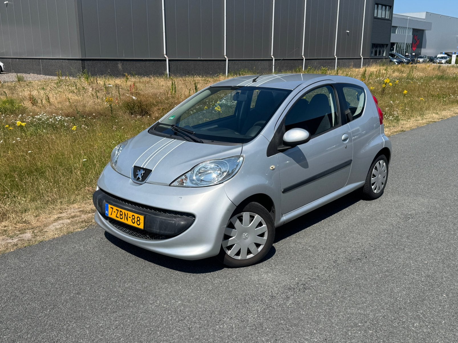 Peugeot 107 1.0 12V 3DR 2009 Grijs Airco!, Auto's, Voorwielaandrijving, 4 stoelen, 68 pk, Bedrijf
