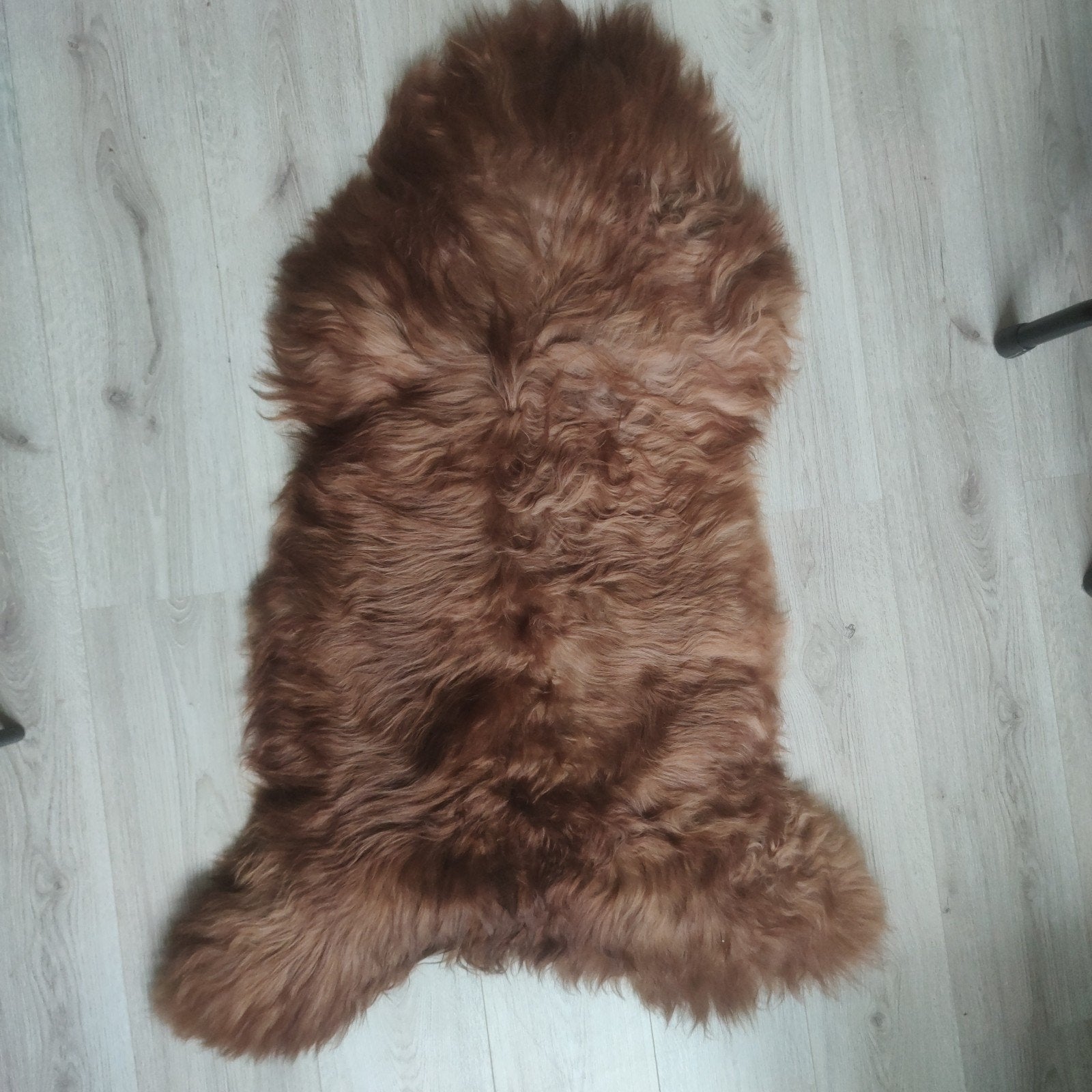 2x Bruin schapenvachten - Zacht en decoratief, Ophalen of Verzenden, Gebruikt