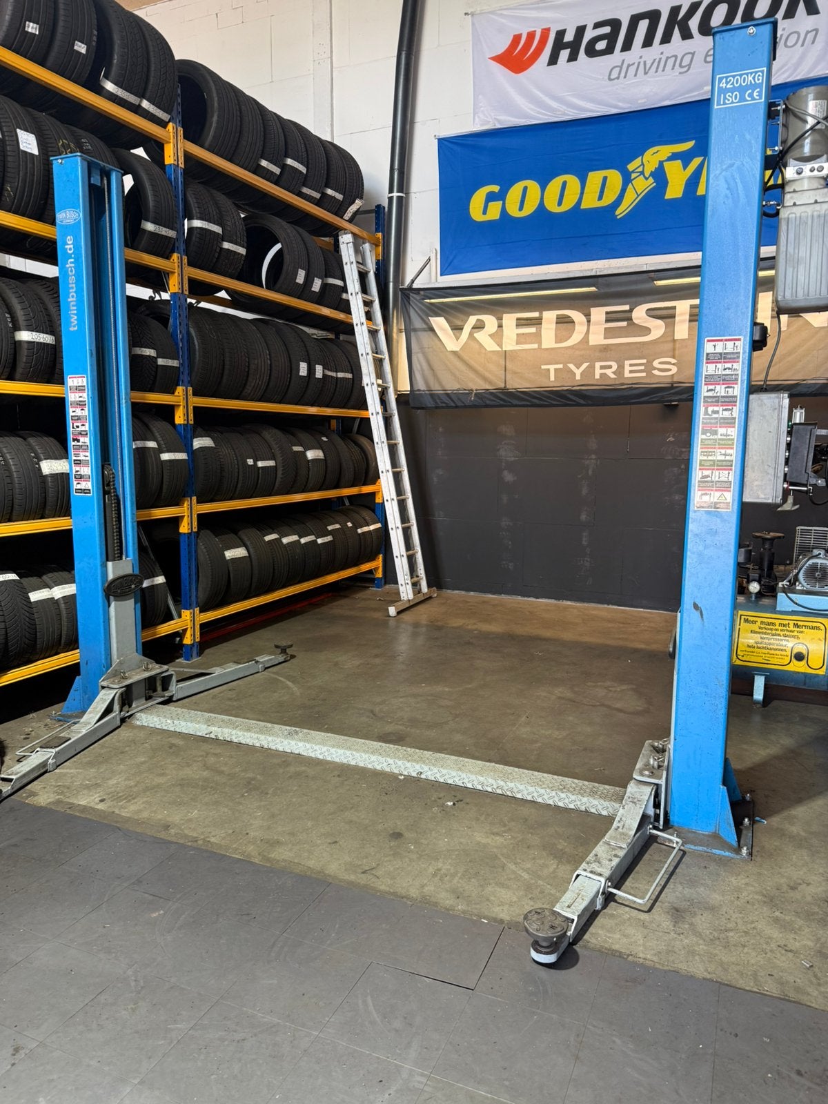 2 Koloms hefbrug garagebrug autobrug, Ophalen, Zandzuigerstraat 36, Qbanden@gmail.com, Q-Banden