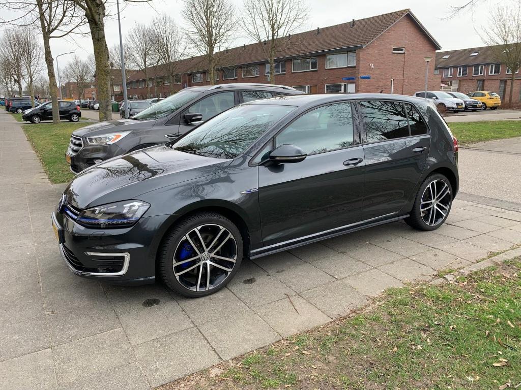 Volkswagen Golf 1.4 TSI Phev 150KW GTE 5D 2016 Zwart, Stof, Zwart, 4 cilinders, Zwart