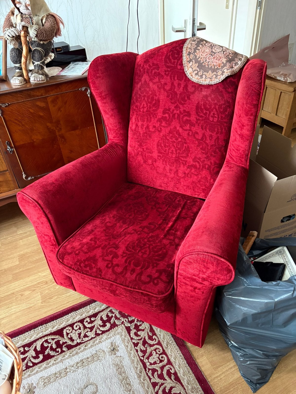 Rode fauteuil met hocker, Huis en Inrichting, Fauteuils, Ophalen, Gebruikt, Deense stijl, 75 tot 100 cm