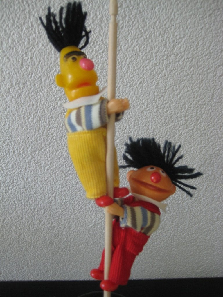 ERNIE en BERT 2 knijppoppetjes, Verzamelen, Ophalen of Verzenden, Zo goed als nieuw