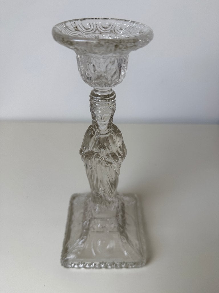 Glazen kandelaar van de heilige maagd Maria, Ophalen, Glas