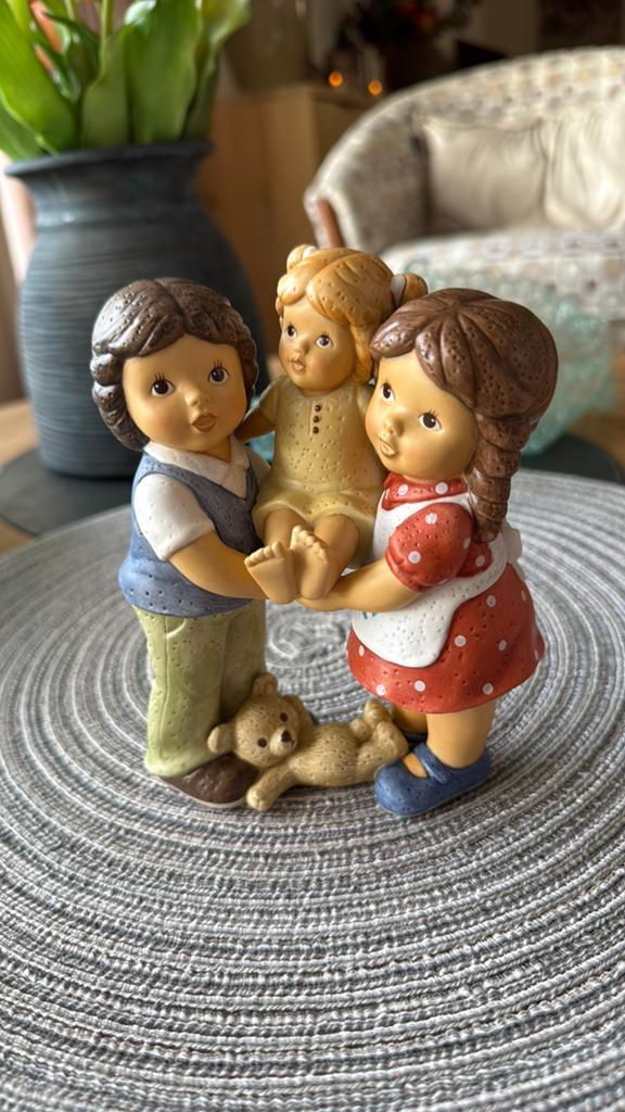 Goebrl Nina rn marco, Verzamelen, Beelden en Beeldjes, Ophalen of Verzenden, Zo goed als nieuw, Mens