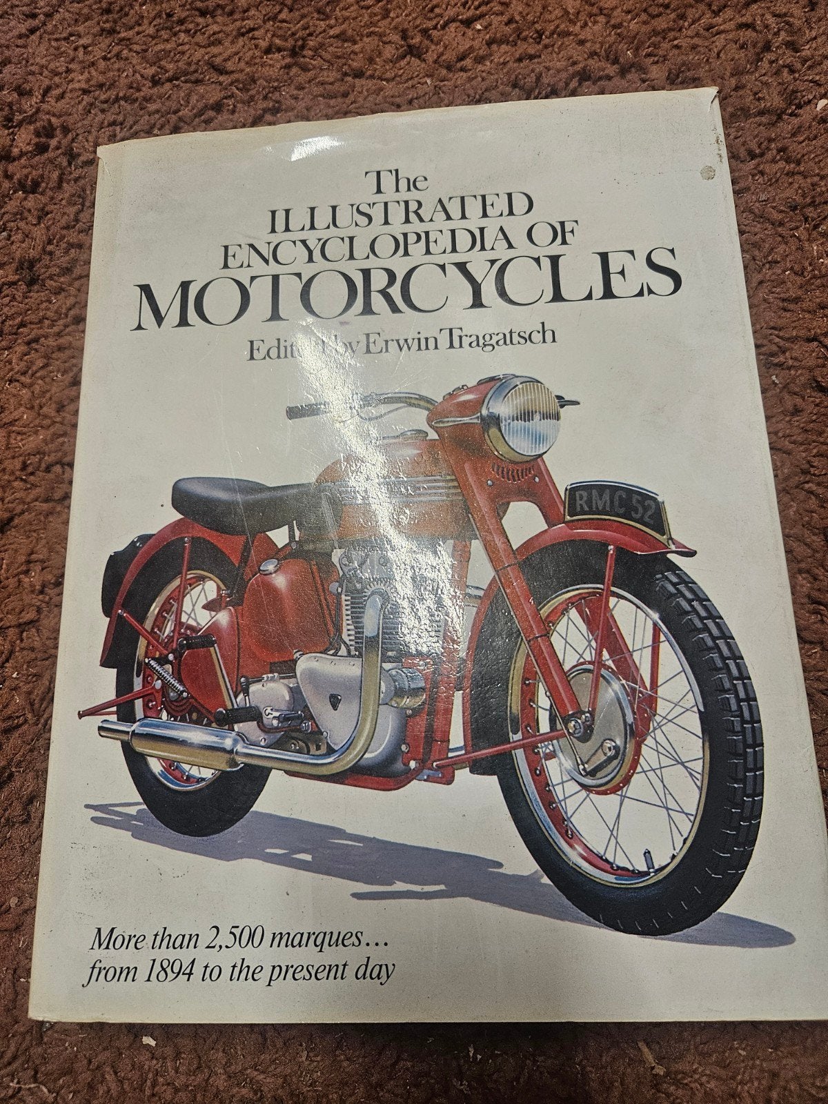 Geïllustreerde Encyclopedie van Motoren - Erwin Tragatsch, Boeken, Ophalen of Verzenden, Gelezen, Erwin Tragatsch, Algemeen