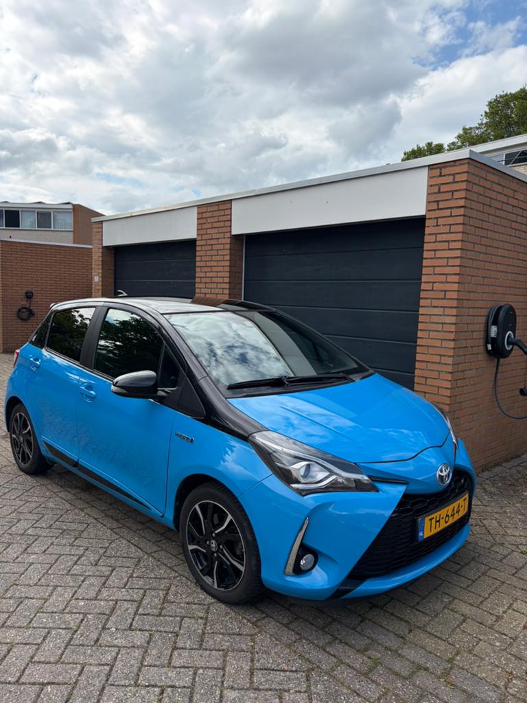 Toyota Yaris 1.5 Hybrid 100pk 5D CVT 2018 Blauw, 1497 cc, Blauw, 49 €/maand, Origineel Nederlands