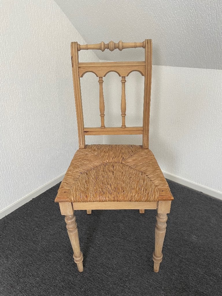 Vintage houten stoel met biezen zitting – decoratief, Ophalen