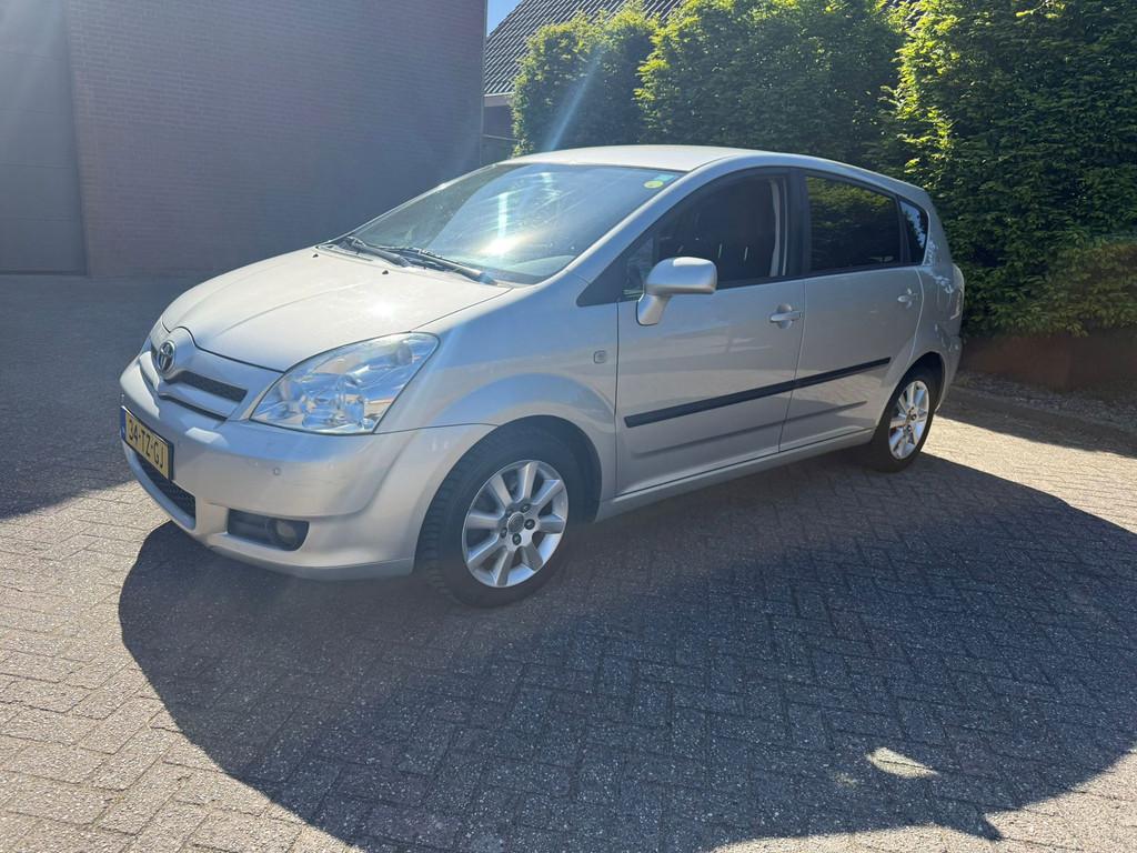 Toyota Verso 1.8 VVT-i Dynamic, 1330 kg, Gebruikt, Zwart, 4 cilinders