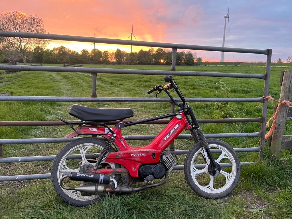 Tomos brommer 65cc ruilen is ook mogenlijk, Fietsen en Brommers, Brommers | Tomos, Ophalen of Verzenden, Zo goed als nieuw, Standard