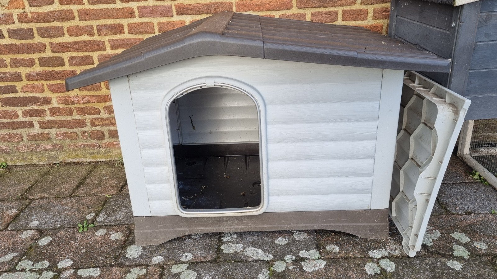 Ferplast kunstof Dogvilla hondenhok. Kippenhokje, Dieren en Toebehoren, Ophalen, Gebruikt, 65 tot 100 cm, Minder dan 75 cm
