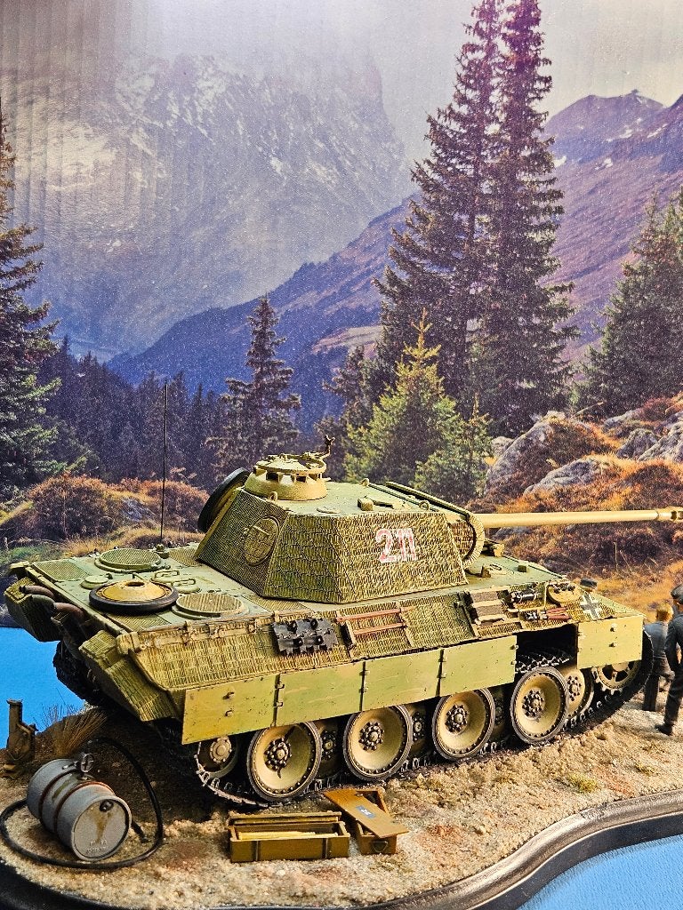 Diorama Duitse Panther tank met kaartende bemanning, Hobby en Vrije tijd, Modelbouw | Figuren en Diorama's, Ophalen, Nieuw, 1:35 tot 1:50