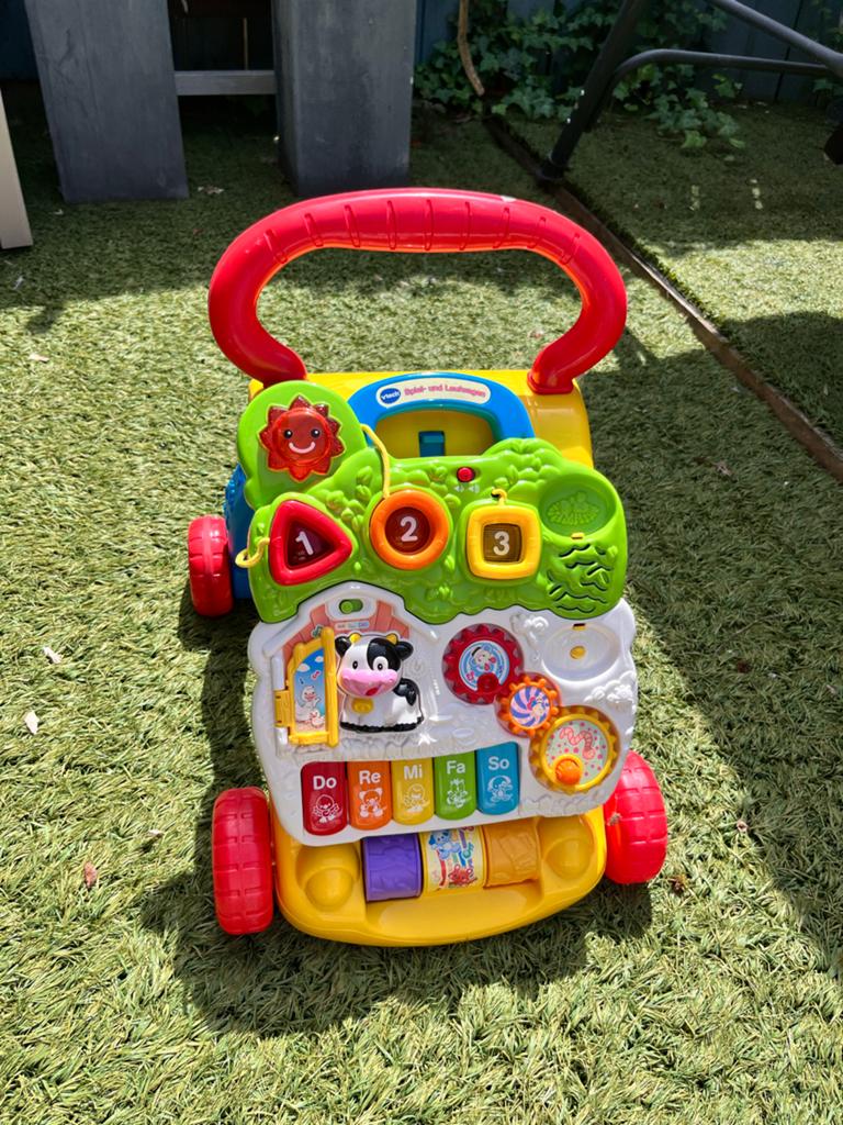 VTech Baby Walker - Muzikaal en Educatief Loopwagentje, Ophalen, Zo goed als nieuw, Overige typen, Met licht