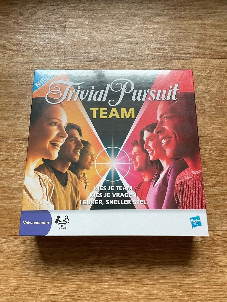 Trivial Pursuit - Team, Hobby en Vrije tijd, Gezelschapsspellen | Bordspellen, Ophalen of Verzenden, Nieuw