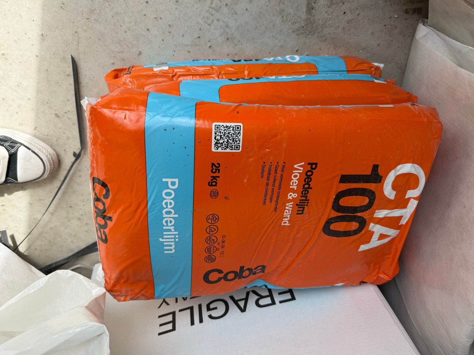 3 zakken Coba CTA 100 poederlijm voor vloer & wand, Ophalen, Nieuw, Overige typen