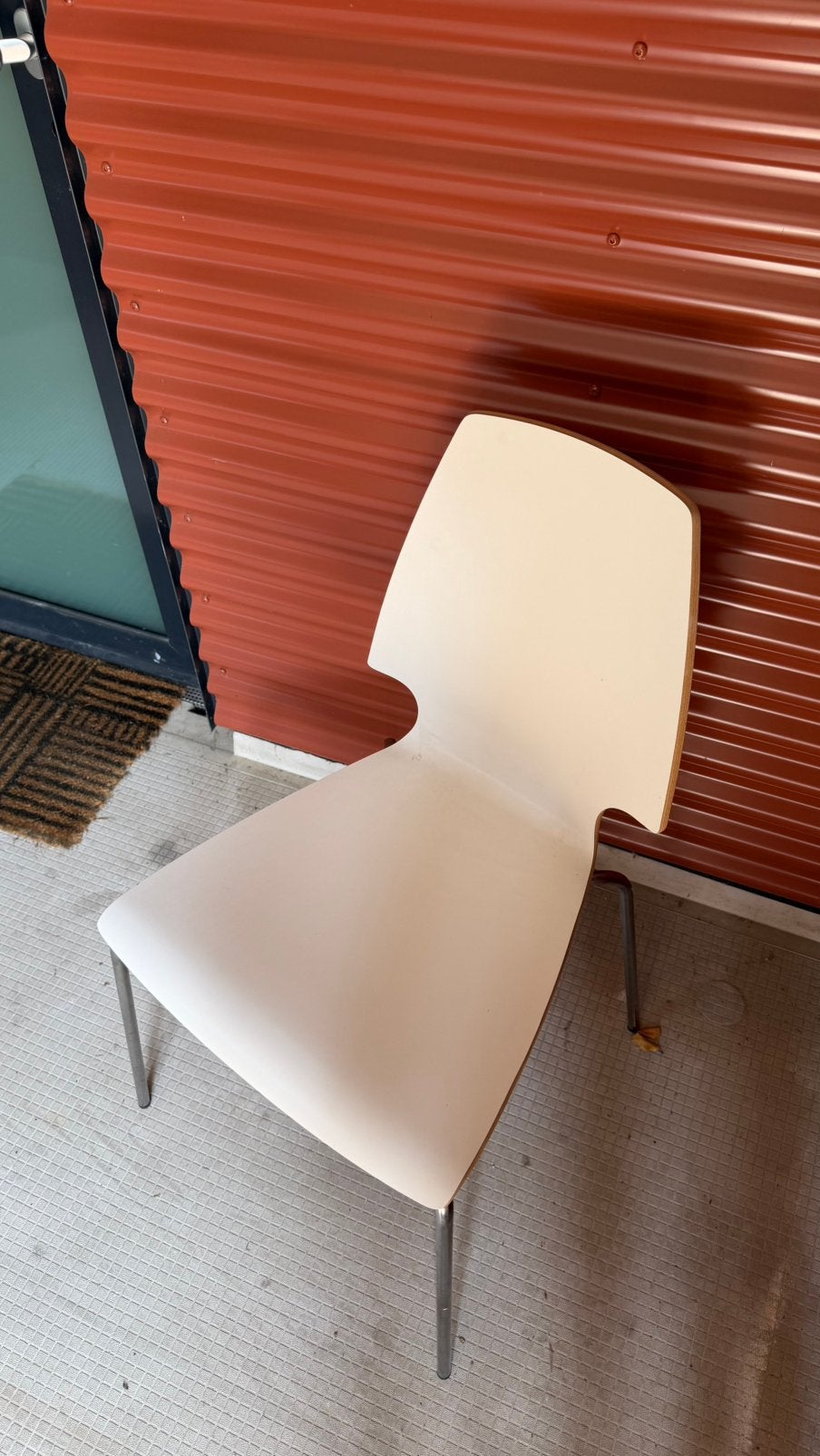 Witte IKEA Vilmar Eetkamerstoel met metalen onderstel, Ophalen, Wit, Zo goed als nieuw, Eén