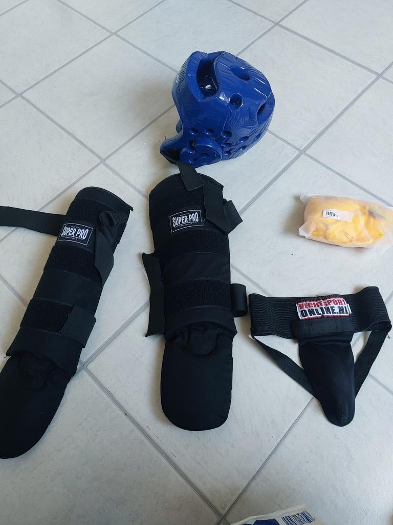 Kickboxing beschermingsset, Maat XS of kleiner, Ophalen of Verzenden, Nieuw, Overige