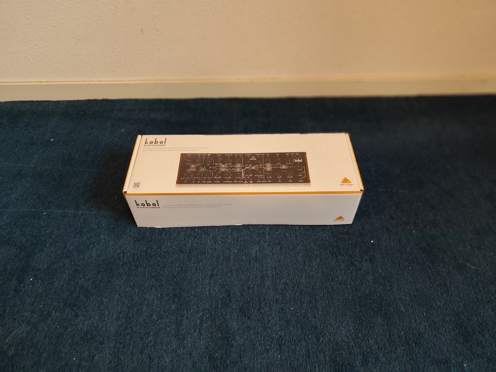 Nieuw in doos: Behringer Kobol Expander analoge synthesizer, Muziek en Instrumenten, Ophalen
