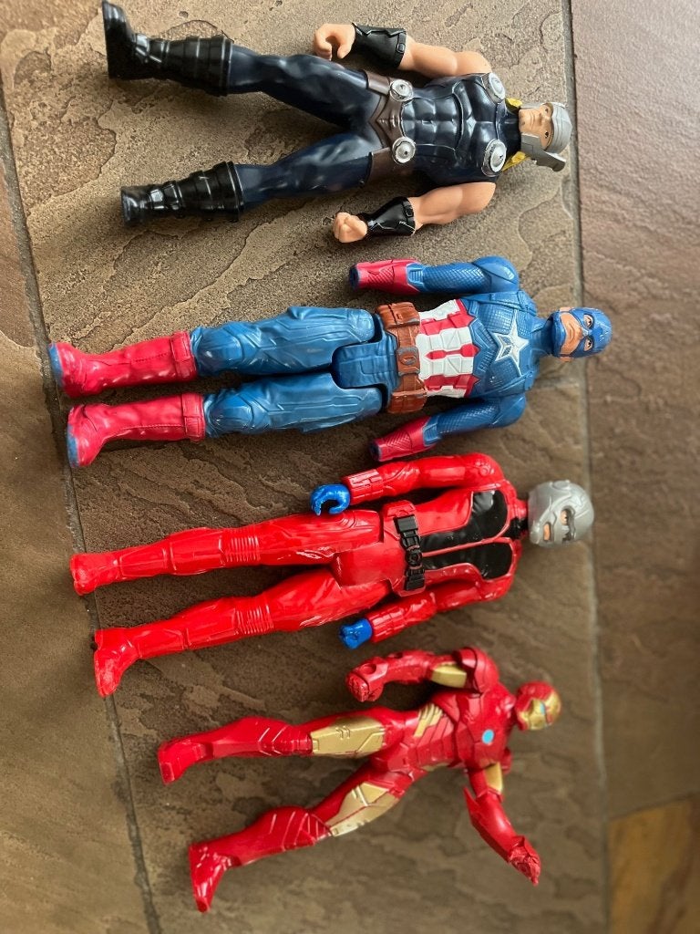Actiefiguur poppen, Kinderen en Baby's, Speelgoed | Actiefiguren, Ophalen, Zo goed als nieuw