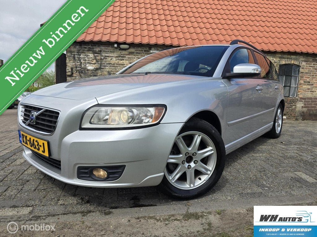 Volvo V50 1.8F Summum nette auto!, Auto's, Voorwielaandrijving, 1272 kg, 125 pk, Gebruikt