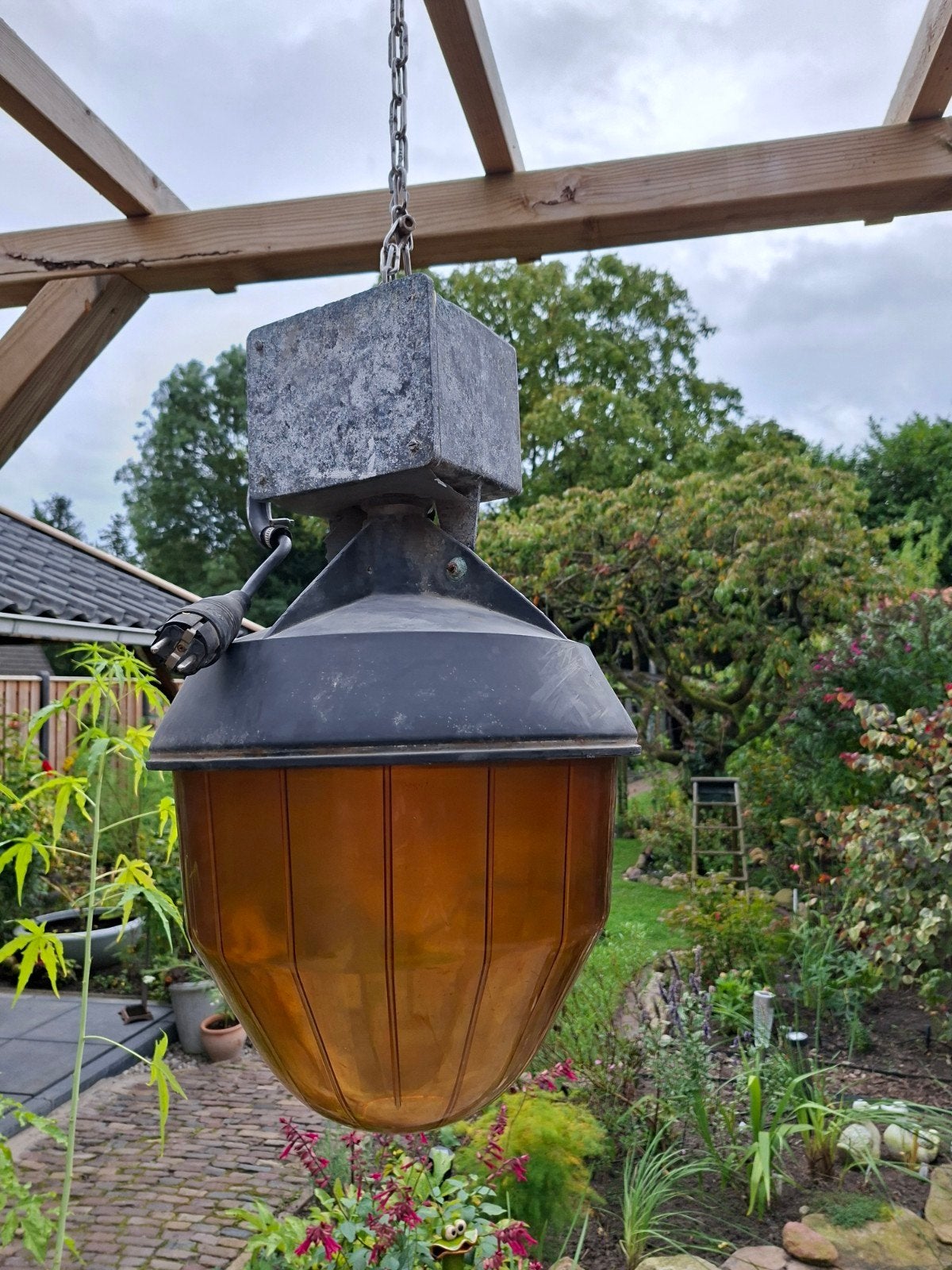 Originele Familux Industriële Fabriekslamp / Bunkerlamp, Ophalen