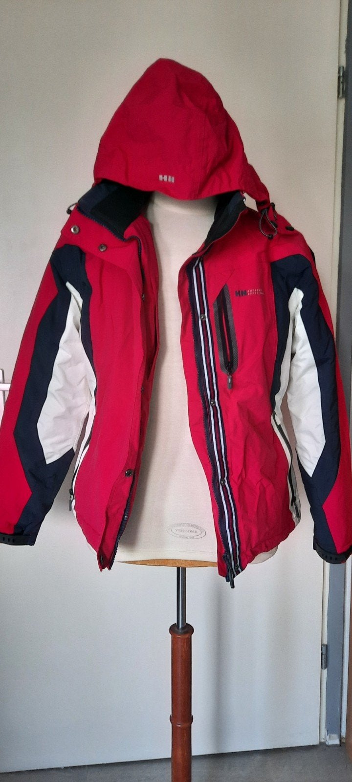 Human Nature Outdoor Jas Maat L - Waterdicht & Ademend, Kleding | Dames, Wintersportkleding, Zo goed als nieuw, Jack, Maat 42/44 (L)