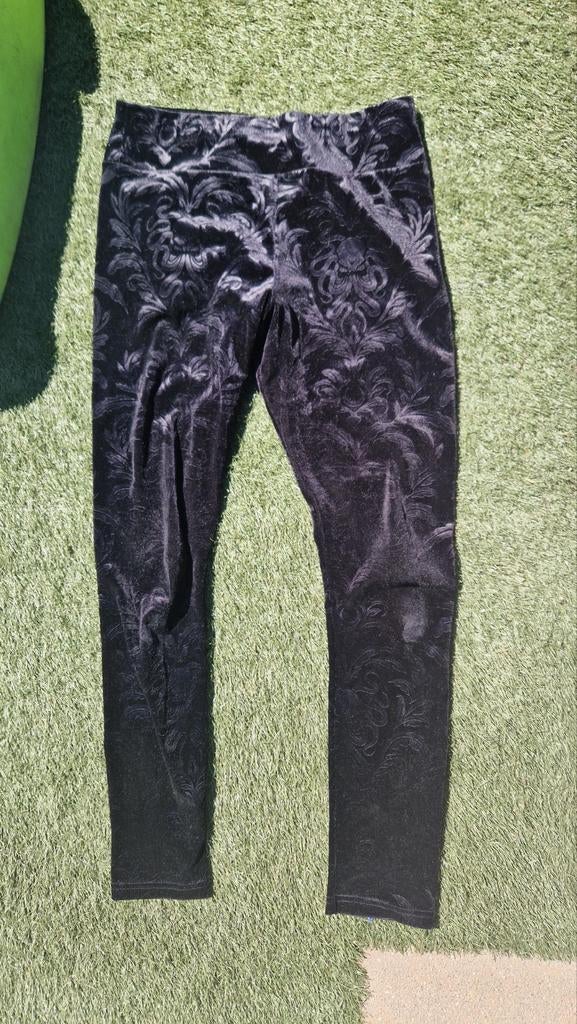 Killstar legging maat m (valt als m/l), Kleding | Dames, Legging, Zwart, Maat 40/42 (M), Ophalen of Verzenden