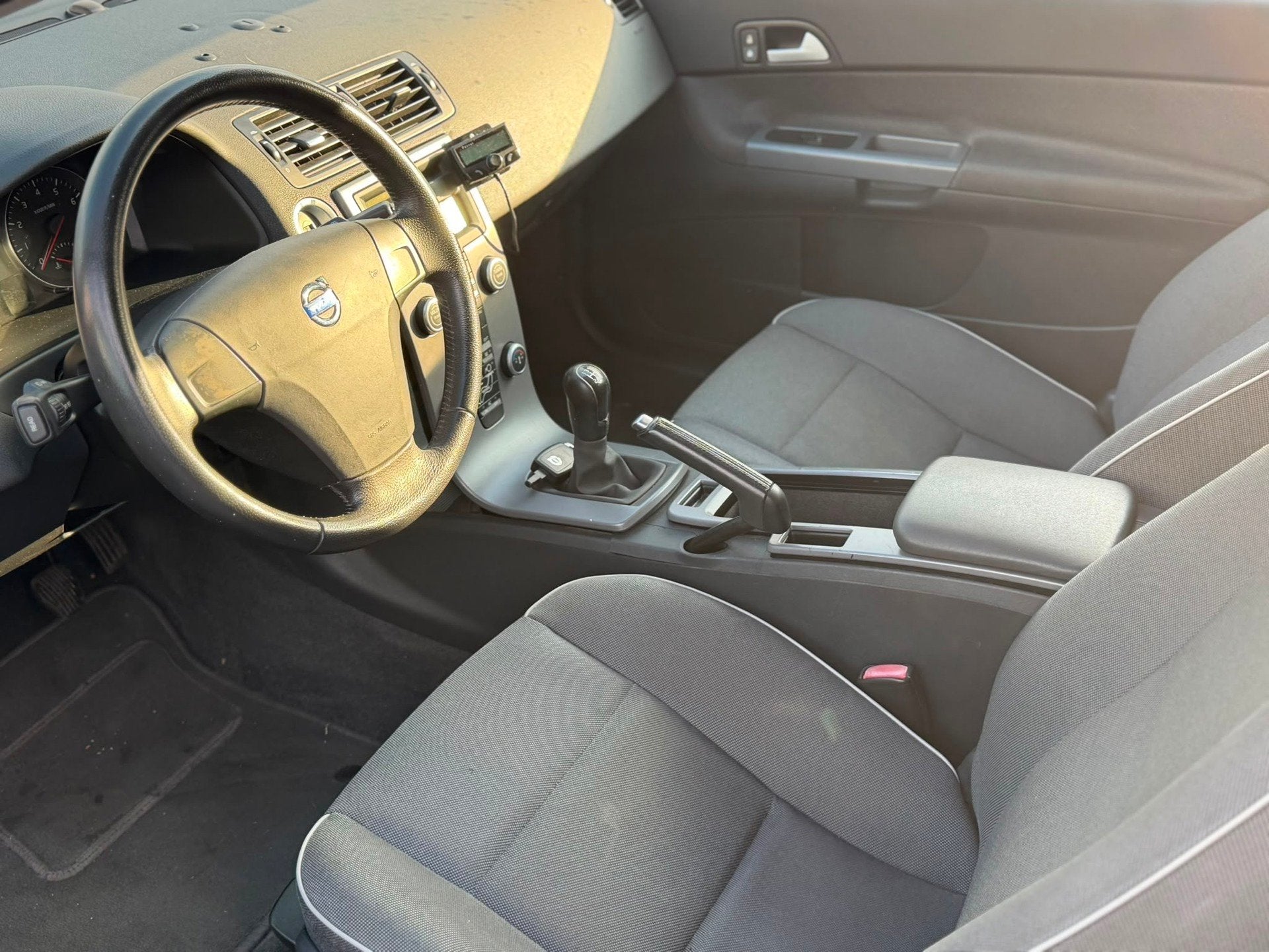 Volvo C30 1.6 Kinetic Zwart 2008 Airco Lmv APK 01-2027, Auto's, Voorwielaandrijving, 1596 cc, 101 pk, 4 cilinders