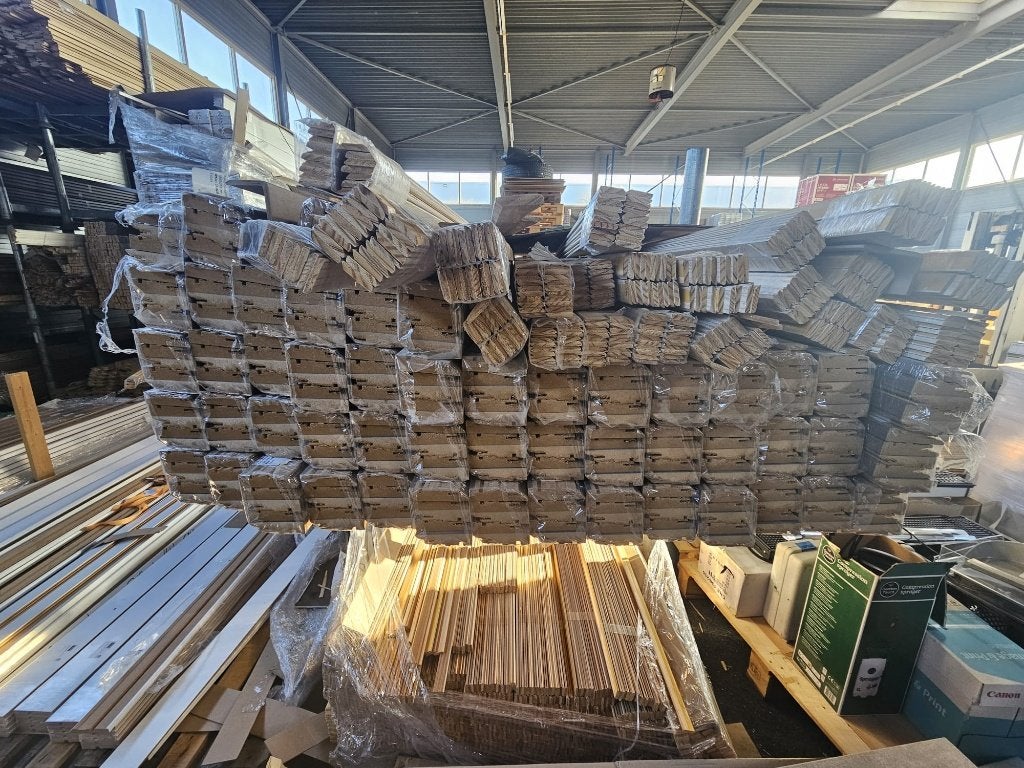 leegverkoop hogeplint plakplint hogeplinten plakplinten, Doe-het-zelf en Verbouw, Ophalen, Nieuw, Mdf, 200 tot 250 cm