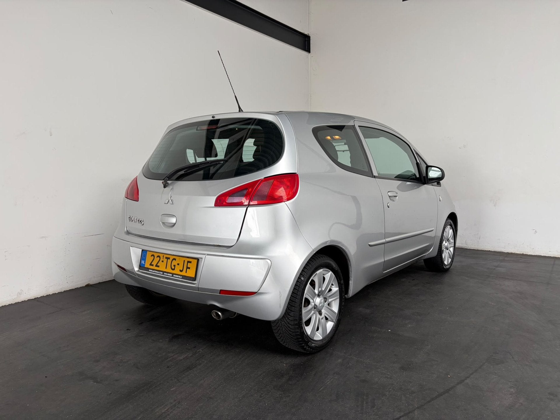Mitsubishi Colt 1.3 Heartbeat. APK 08-2027! (bj 2006), Auto's, Gebruikt, 4 cilinders, Colt, Origineel Nederlands