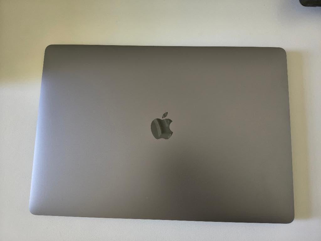 MacBook Pro 2019 16" met touchbar plus oplader, Computers en Software, Apple Macbooks, 1 TB of meer, 2 tot 3 Ghz, Qwerty, 13 inch