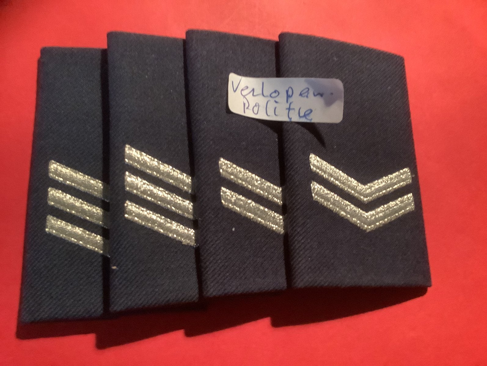 2dets verlopen rangen, Ophalen of Verzenden, Marechaussee, Nederland, Embleem of Badge