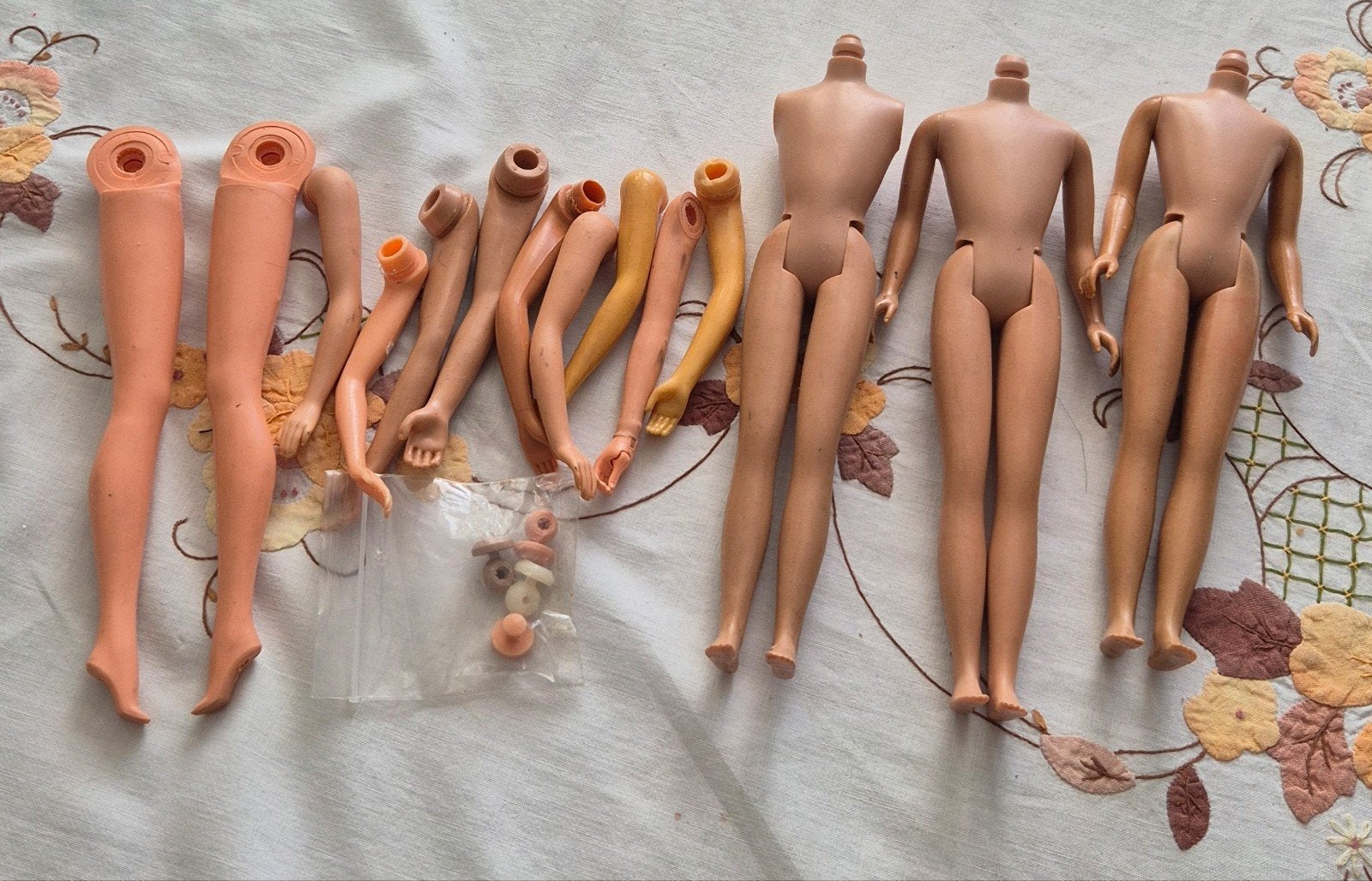 Barbie onderdelen mattel, Ophalen of Verzenden, Gebruikt, Pop