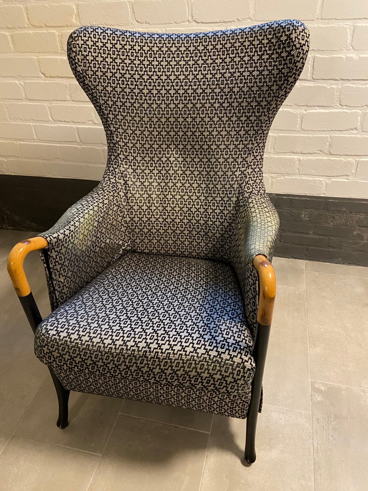 Giorgetti Wing Chair, Ophalen, Gebruikt, 75 tot 100 cm, Stof