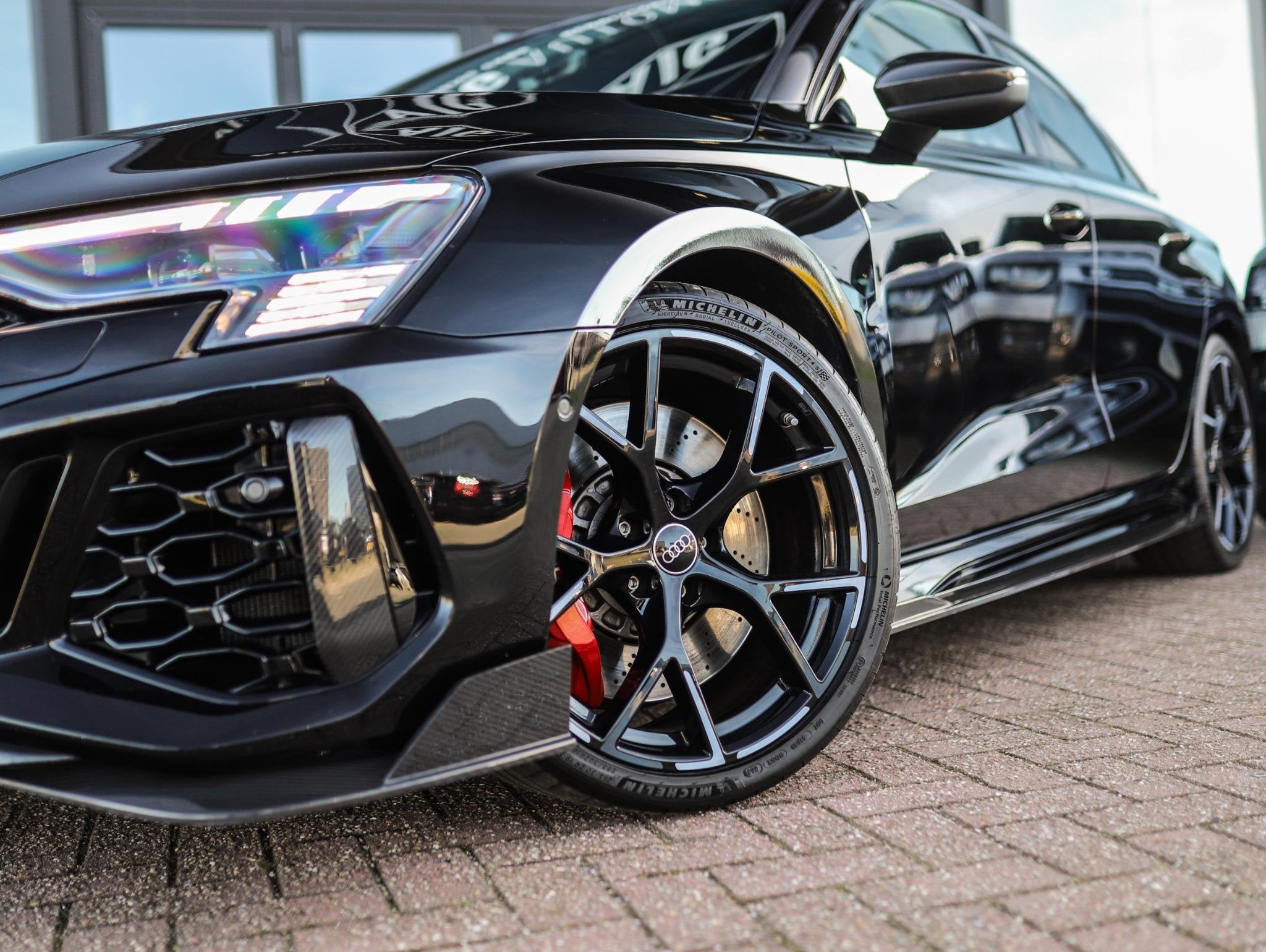 Audi RS 3 Limousine 2.5 TFSI A3 quattro | CT Carbon | RS-Dyn, Automaat, Gebruikt, RS3, Leder en Stof
