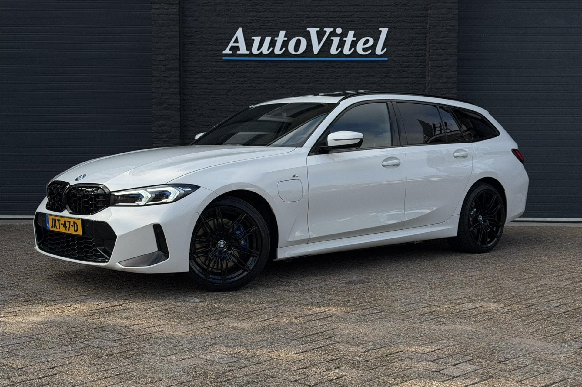 BMW 3 Serie Touring 330e M-Sport | 19,5 kWh Accu | Panodak |, Auto's, Automaat, Achterwielaandrijving, Gebruikt, Zwart
