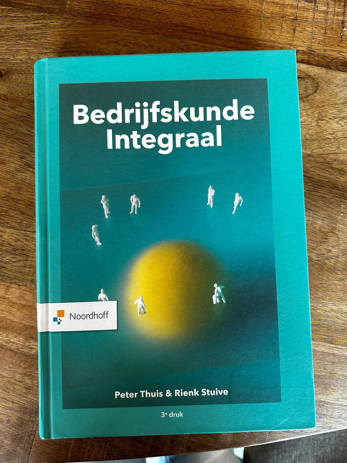 Bedrijfskunde Integraal - Peter Thuis & Rienk Stuive, Ophalen of Verzenden, Gamma, Zo goed als nieuw, HBO