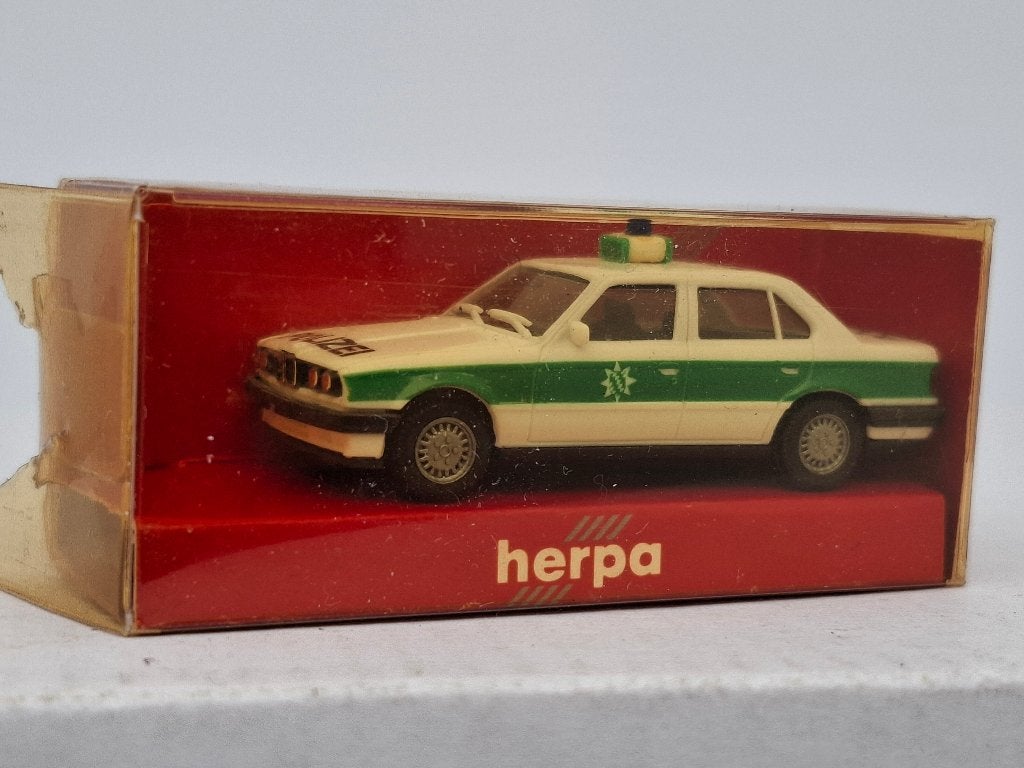 BMW 325i politie - Herpa 1/87, Hobby en Vrije tijd, Modelauto's | 1:87, Verzenden, Zo goed als nieuw, Auto, Herpa