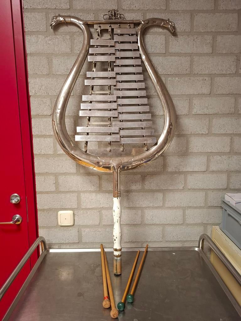 Vintage Lyra Klokkenspel met Standaard en Stokken, Muziek en Instrumenten, Ophalen, Gebruikt