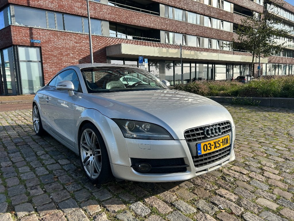 Audi TT 2.0 Tfsi Coupe 147KW AUT 2007 Grey, Auto's, TT, Zwart, 4 cilinders, 1984 cc
