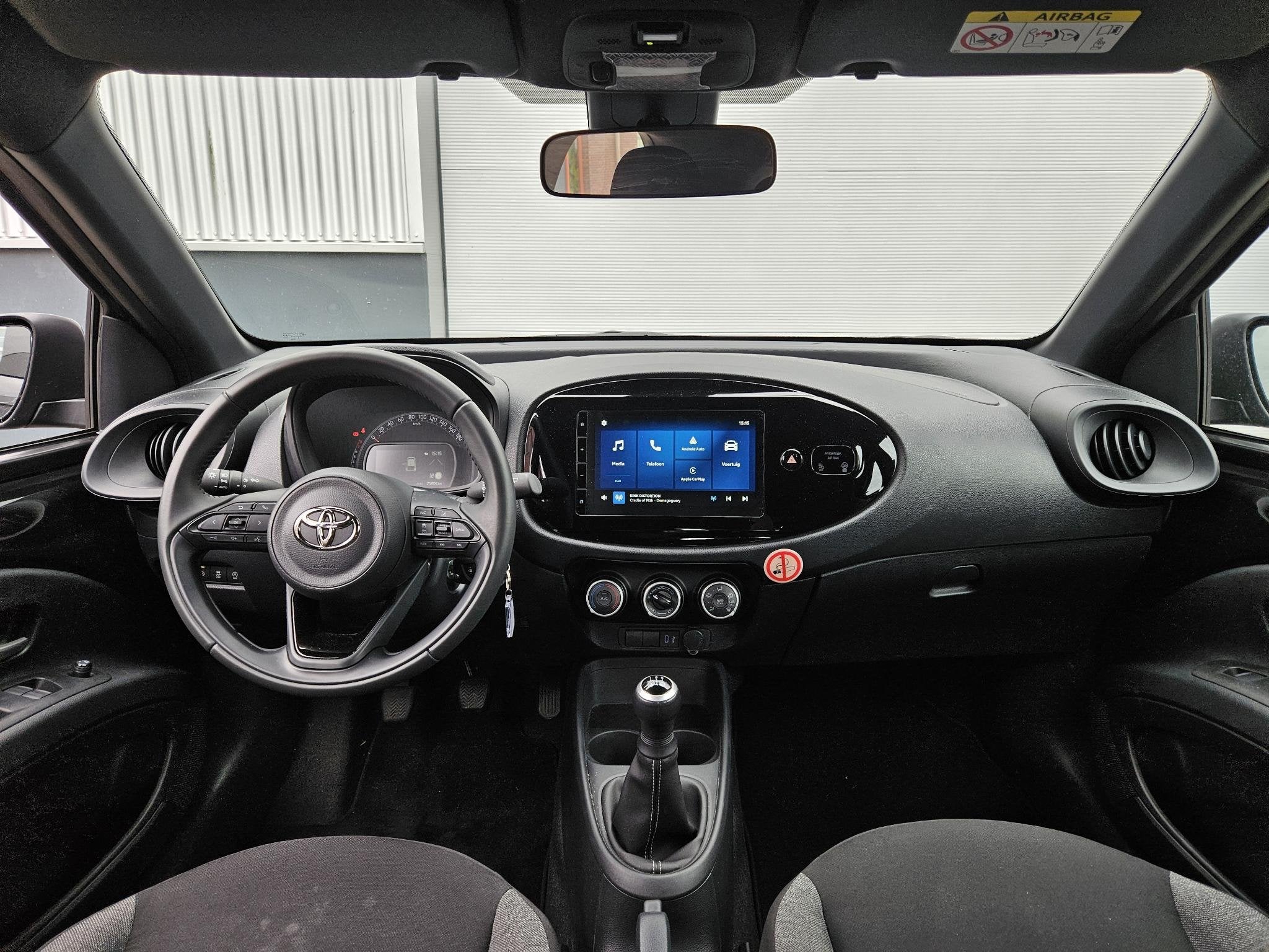 Toyota Aygo X 1.0 VVT-i MT Play | Adaptieve Cruise Control |, Dealer onderhouden, Gebruikt, 920 kg, 4 stoelen