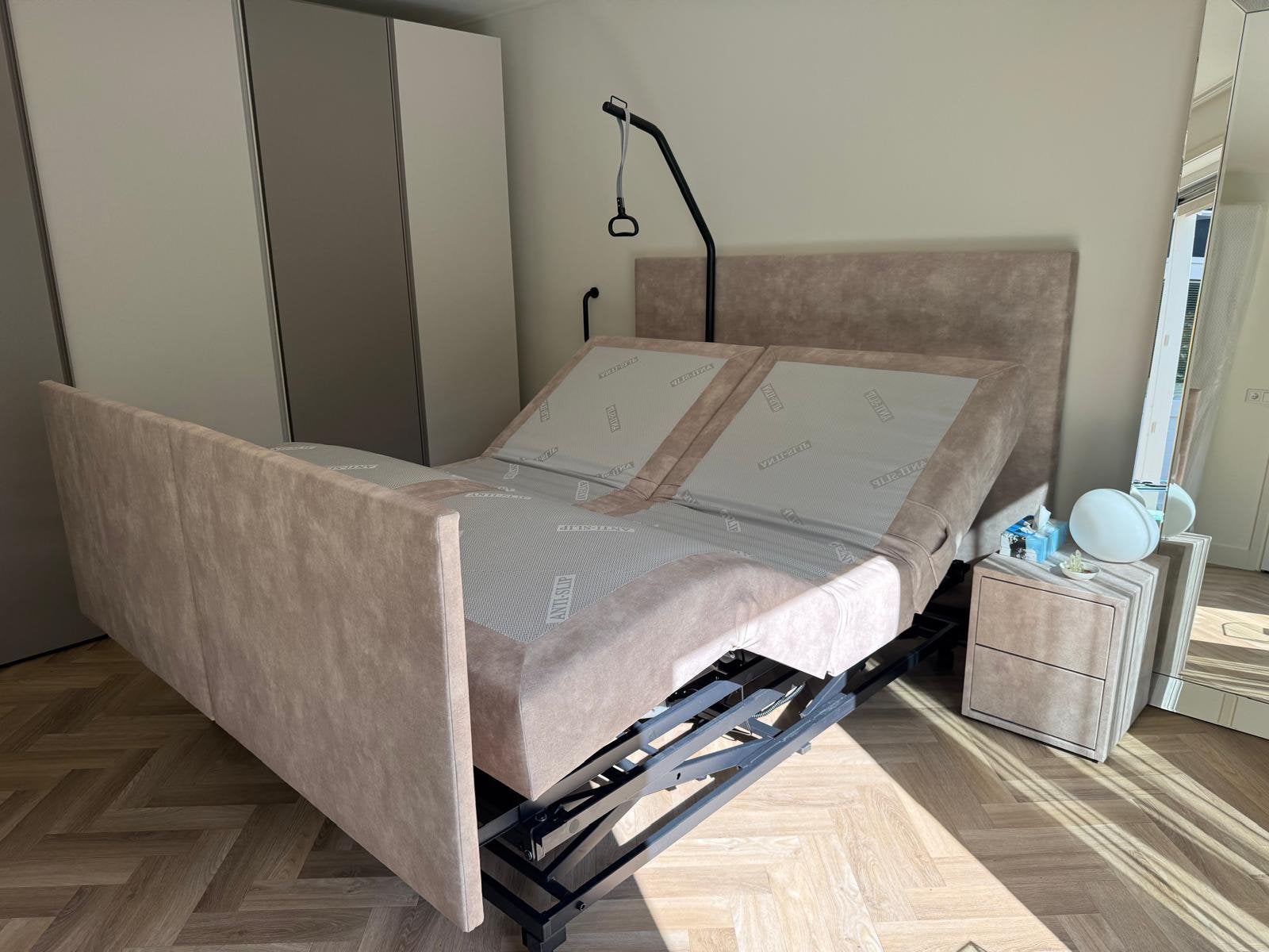 Foto 7 van Hoog laag bed/boxspring/seniorenbed/ seniorenbed hoog laag