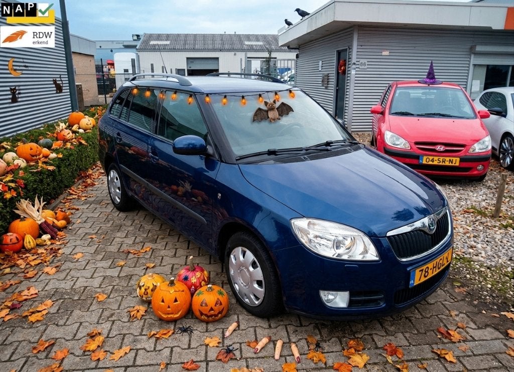 Skoda Fabia 1.6 16V 77KW Combi 2009 NIEUWE APK!, Voorwielaandrijving, Zwart, 4 cilinders, Blauw