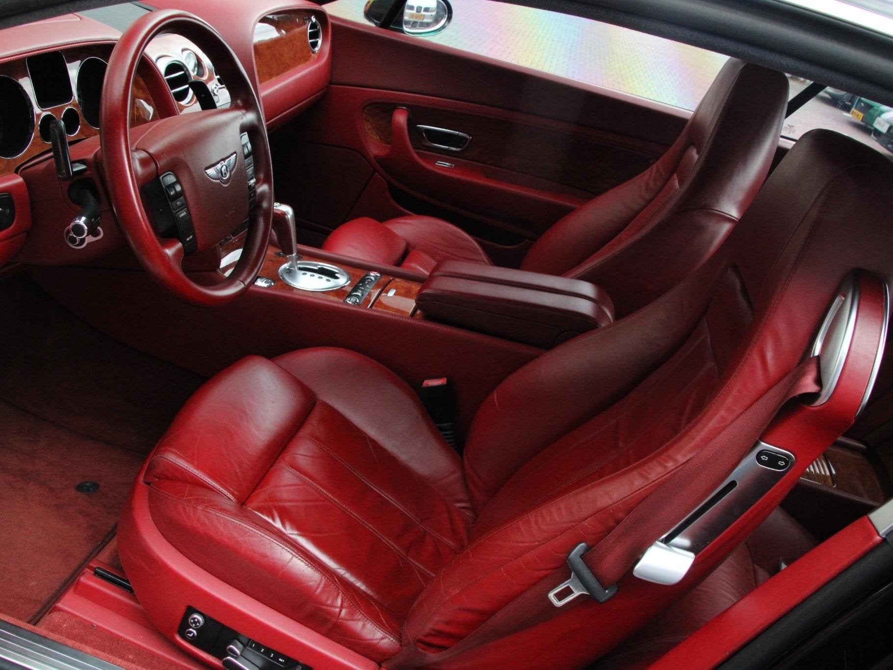 Bentley Continental GT W12 560pk | Youngtimer | BTW auto | L, Auto's, Automaat, Gebruikt, 12 cilinders, Zwart