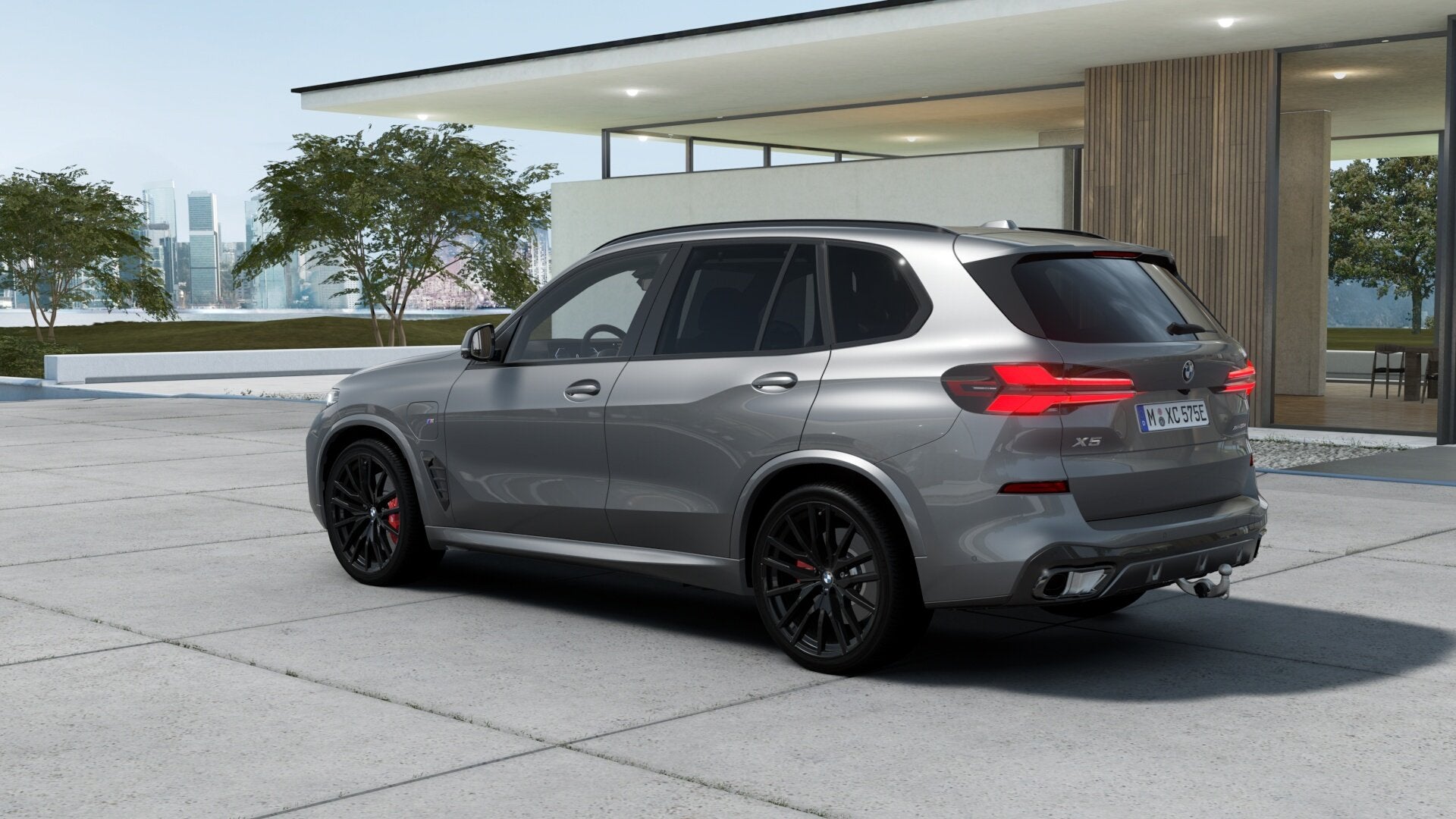 BMW X5 xDrive50e M Sport Automaat / Trekhaak / Panoramadak /, Auto's, Automaat, Dealer onderhouden, X5, 2395 kg
