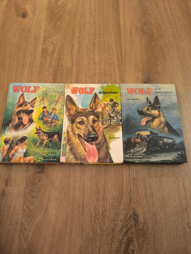 3 boeken van Wolf de speurhond., Jan Postma, Fictie algemeen, Ophalen of Verzenden, Zo goed als nieuw