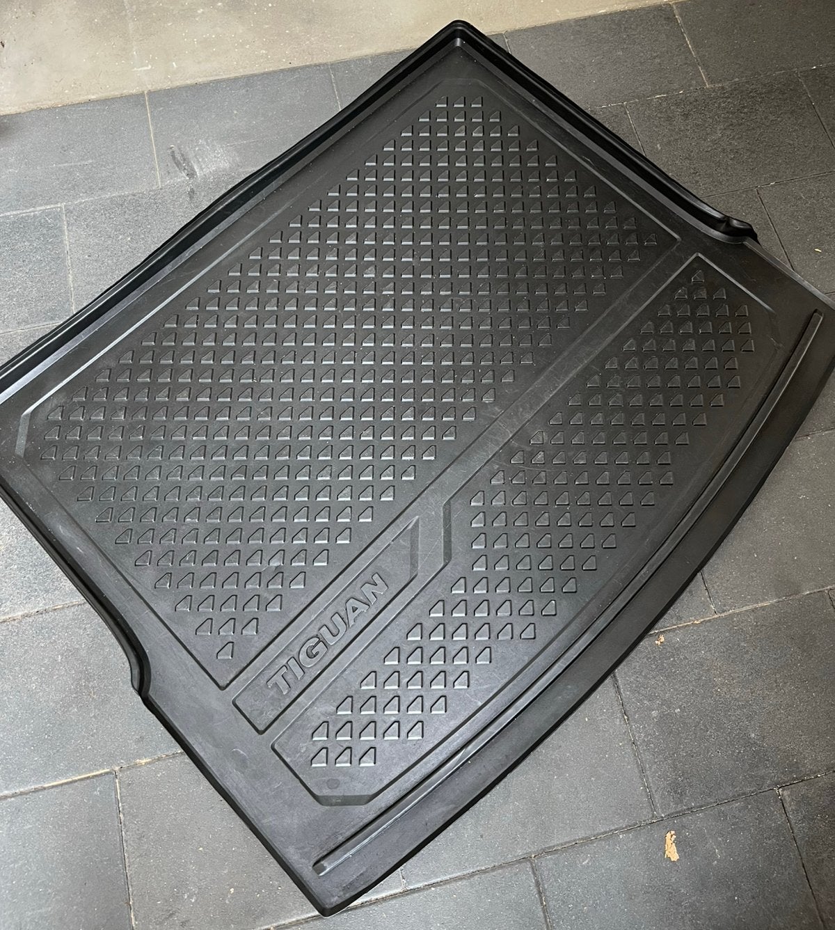 Kofferbakmat volkswagen Tiguan vanaf 2016, Ophalen, Zo goed als nieuw
