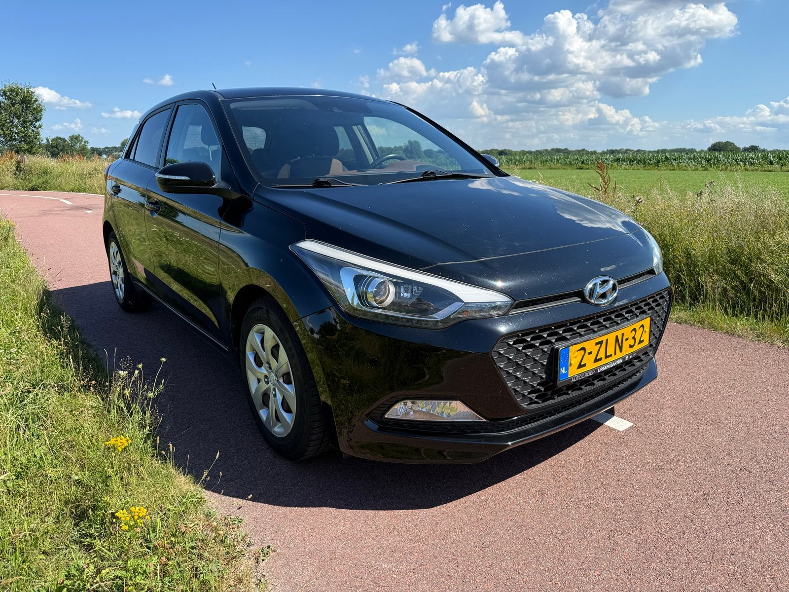 Hyundai i20 1.2 I 5-DRS 2015 Zwart, 40 €/maand, 4 cilinders, Zwart, Origineel Nederlands