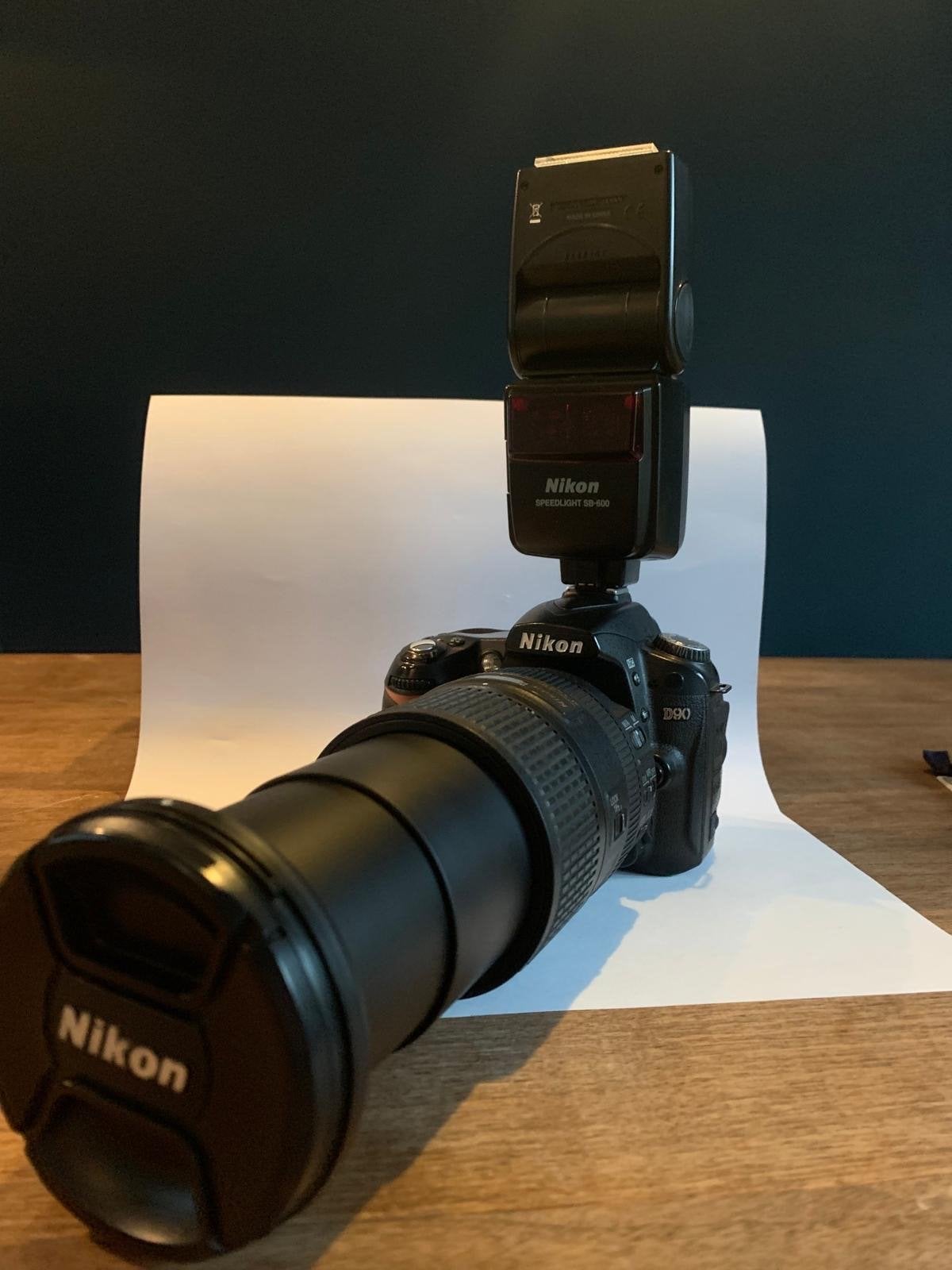 Nikon D90 DSLR Camera met 2 lenzen en flitser, Audio, Tv en Foto, Fotografie | Lenzen en Objectieven, Ophalen, Autofocus, Nikon